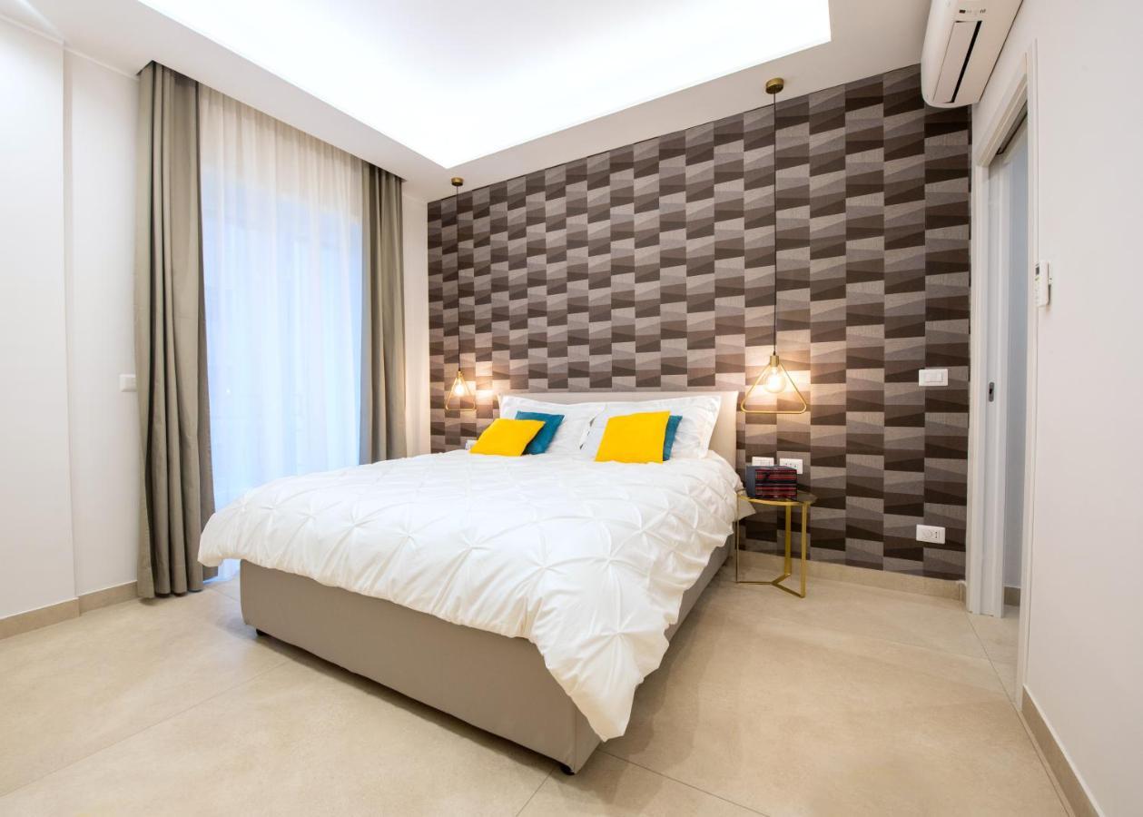 Napoli City Center - Appartamenti E Camere Экстерьер фото