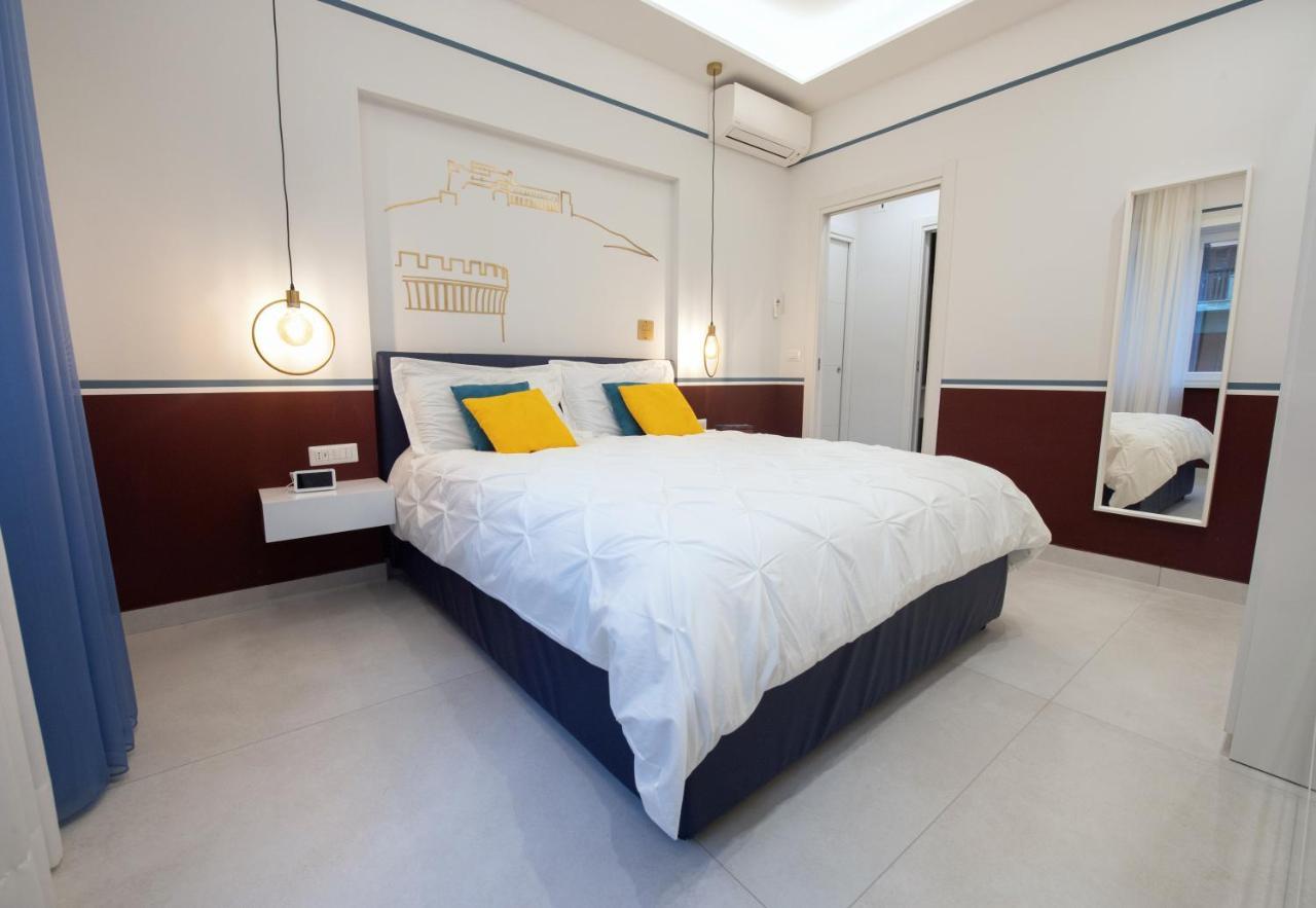 Napoli City Center - Appartamenti E Camere Экстерьер фото
