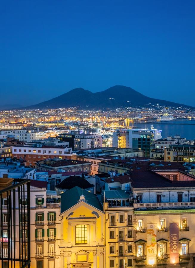 Napoli City Center - Appartamenti E Camere Экстерьер фото