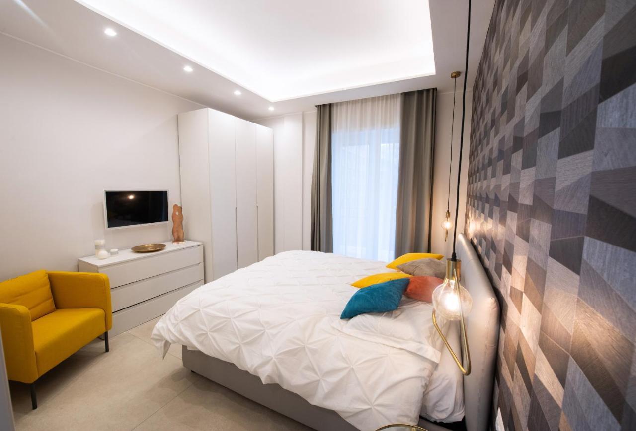 Napoli City Center - Appartamenti E Camere Экстерьер фото