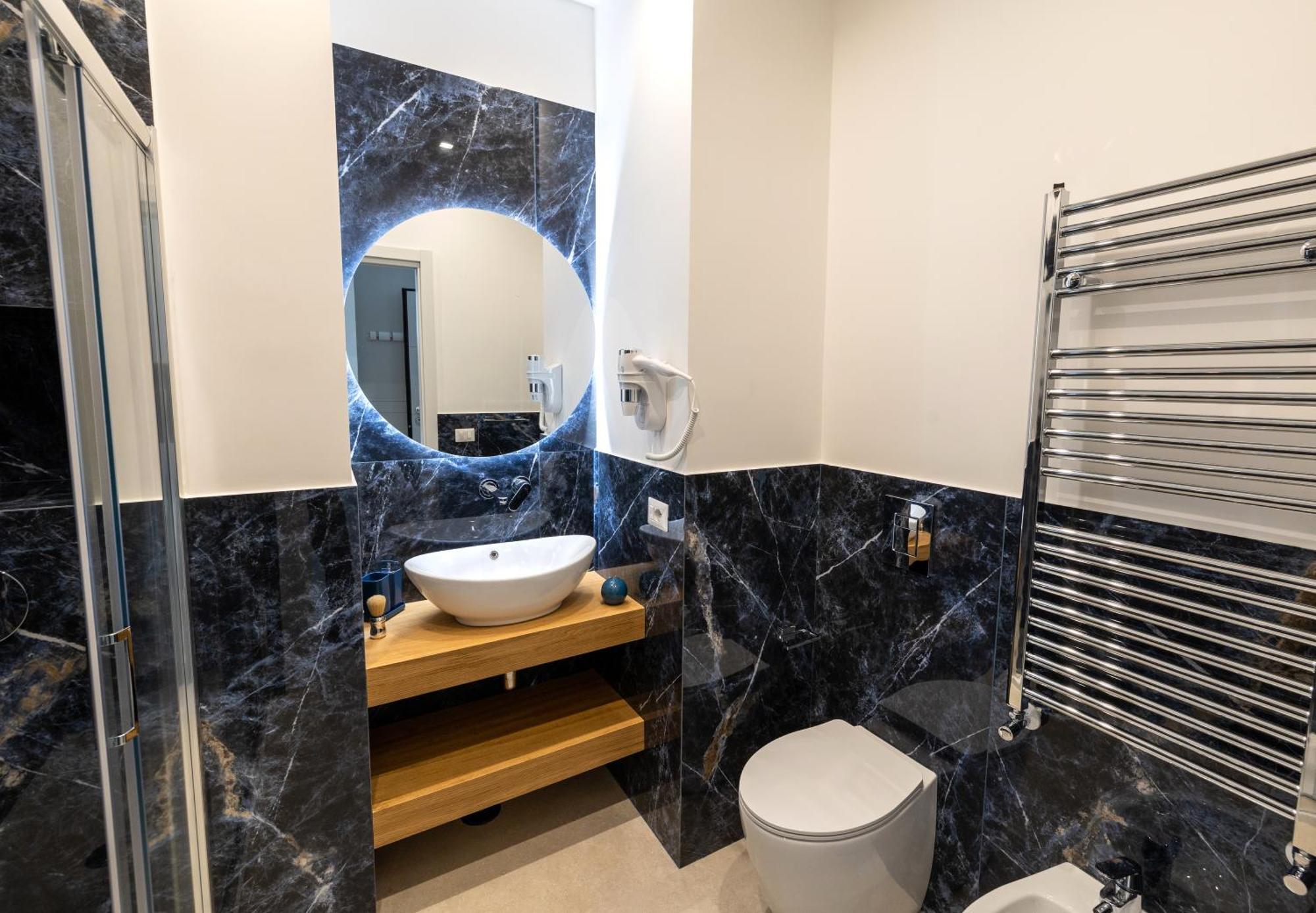 Napoli City Center - Appartamenti E Camere Экстерьер фото